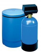3M 7000125570 - 3M™ Water Filtration Products, HWS050 Water Softener, 1 per case, HWS050