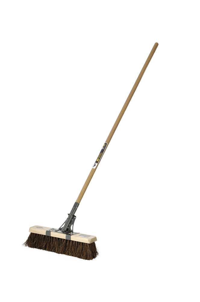 PUSH BROOM SYNTHETIC FIBRES 18&#34;