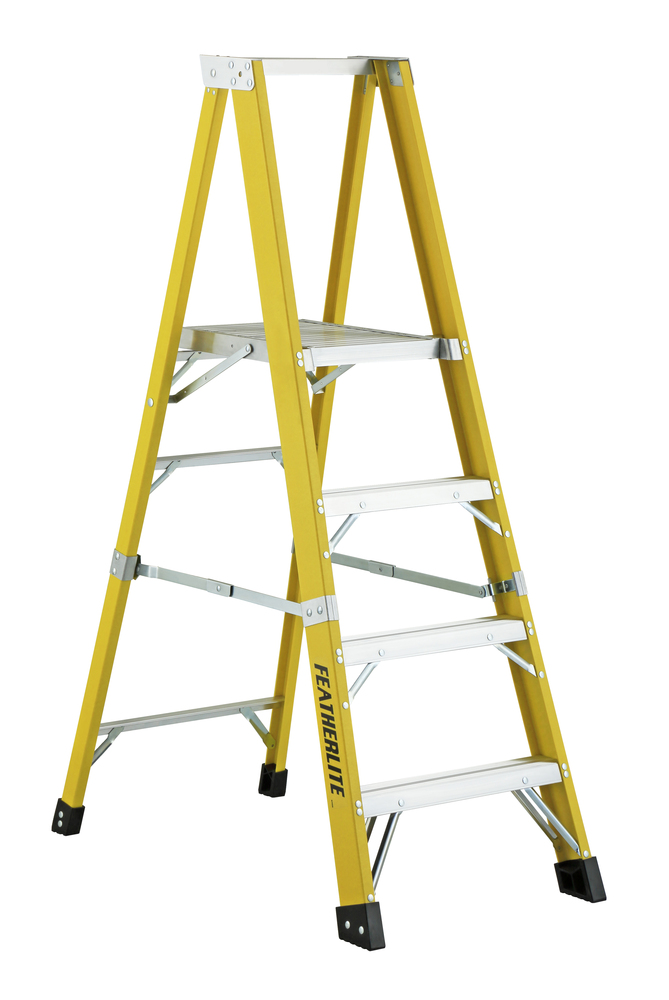 12&#39; Fiberglass Step Ladder Type IA 300 Load Capacity (lbs)
